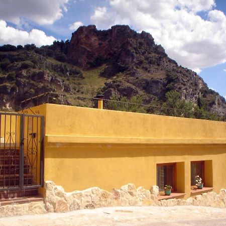 Spa Y Casa Rural Rio Dulce Aragosa Eksteriør billede