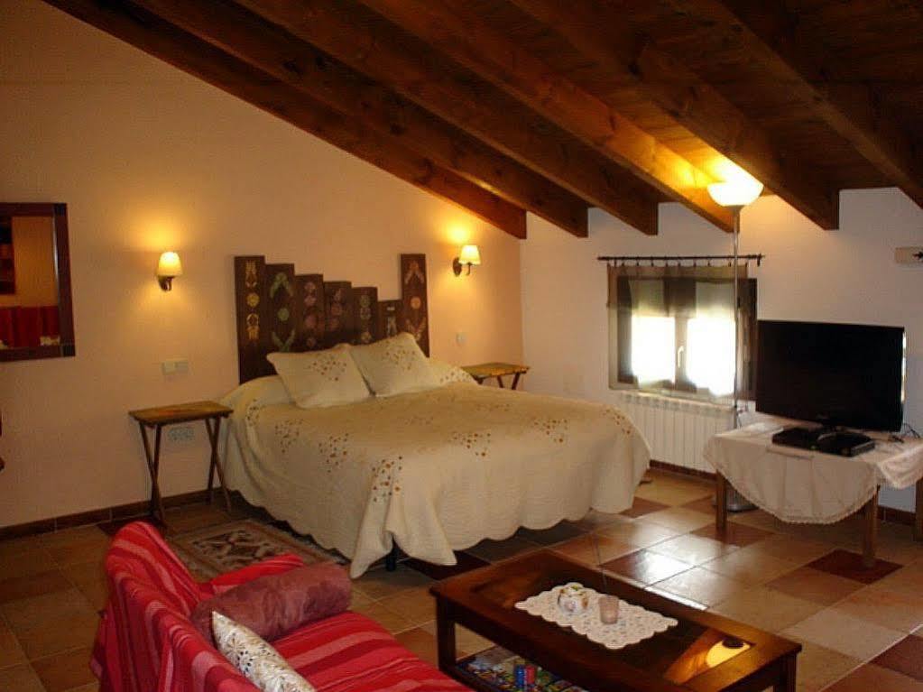 Spa Y Casa Rural Rio Dulce Aragosa Eksteriør billede