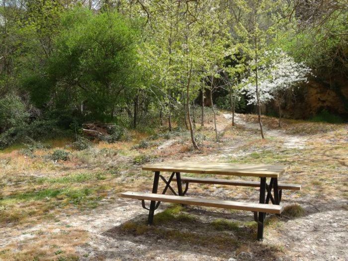 Spa Y Casa Rural Rio Dulce Aragosa Eksteriør billede